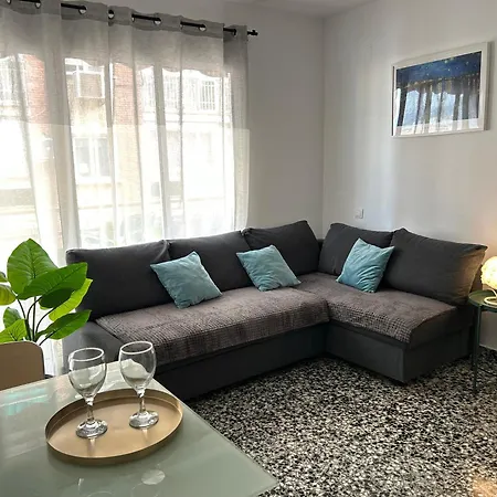 Apartment Charming Centre With Balcony